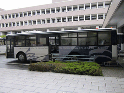 日本工学院バス
